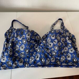 Torrid long line bikini top. Underwire padded skull print 💀
